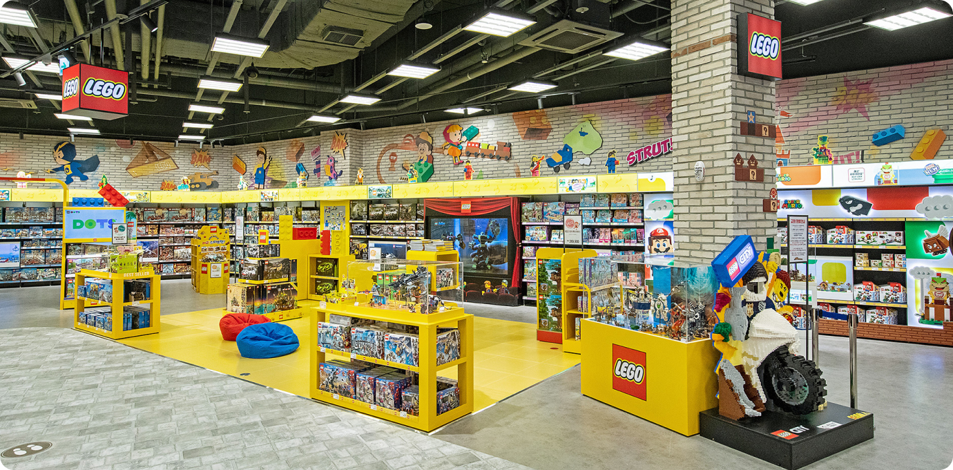 토이킹덤 내부의 레고샵 모습