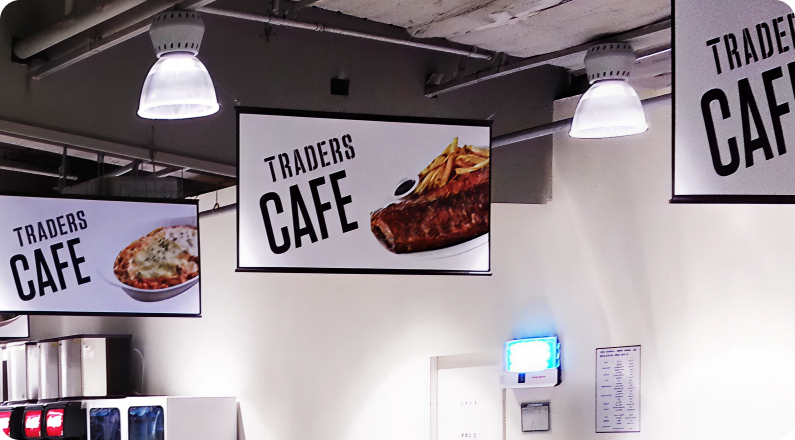 트레이더스 내부의 카페 모습