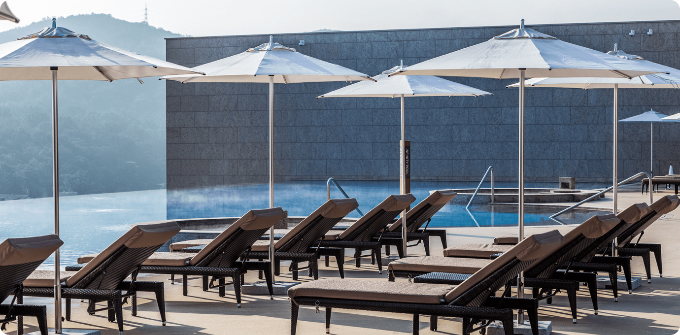 아쿠아필드 외부 수영장 시설 전경