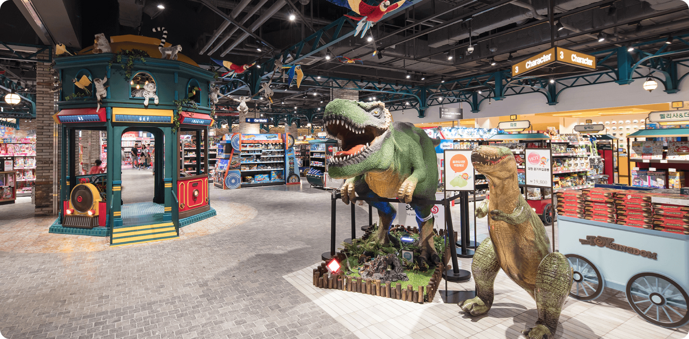 토이킹덤 내부의 매장 모습