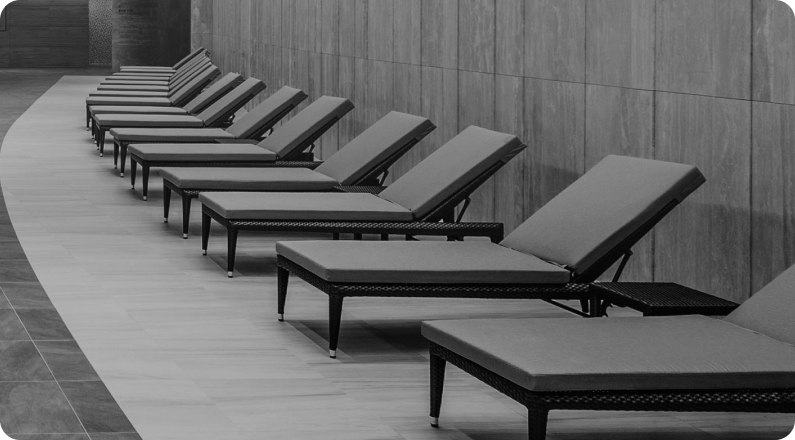 아쿠아필드 내부 썬베드 모습