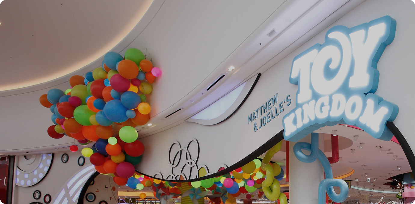 토이킹덤 내부 상단 풍선 모습